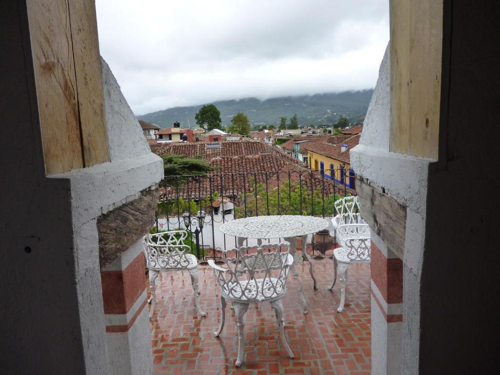 Hotel Jovel ซานกริสโตบัล เด ลาสกาซาส ภายนอก รูปภาพ